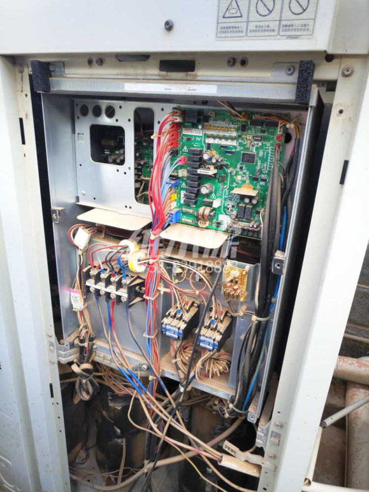 大金多聯機維修5.jpg 大金多聯機維修5.jpg