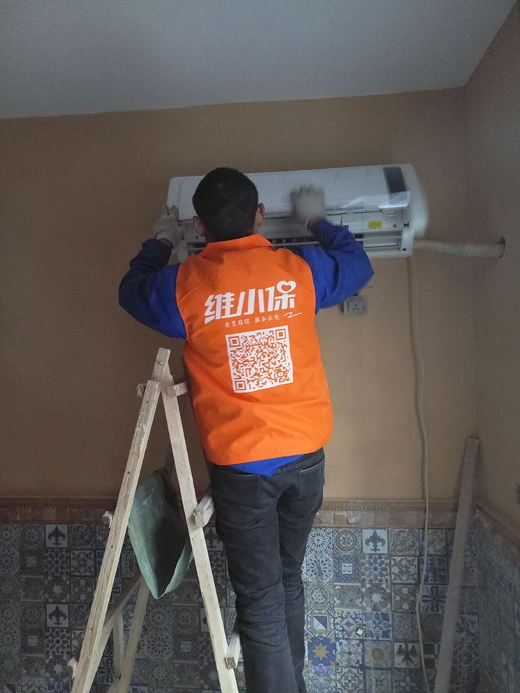 P61129-154858.jpg P61129-154858.jpg