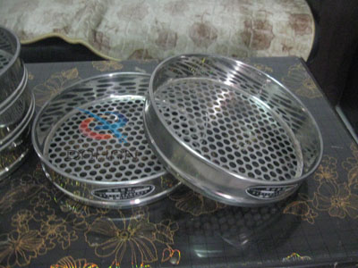 300直徑圓孔標(biāo)準試驗篩